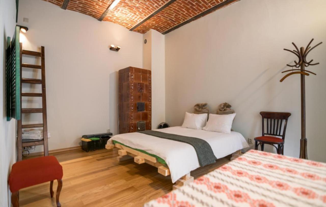 Folkloric Loft - Ulita Romaneasca Apartment *